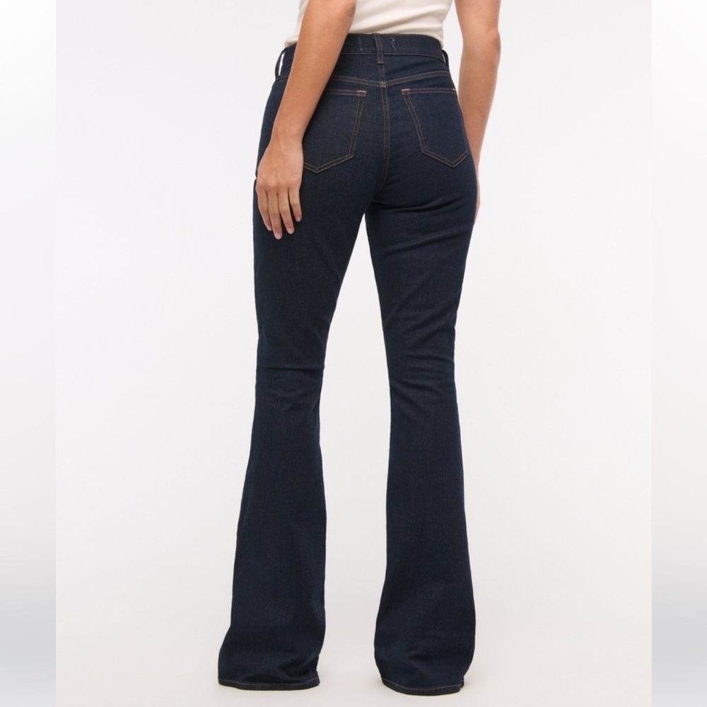 NWT Abercrombie 32S Curve Love Bootcut Mid Rise Jeans